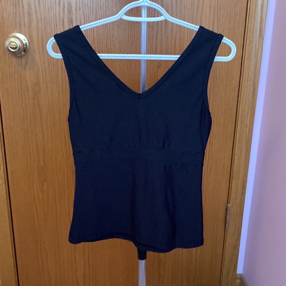 Black top - Picture 2 of 3